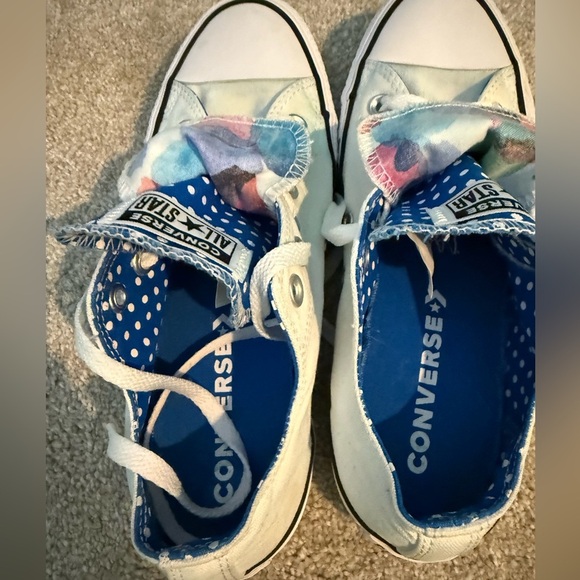 Converse White and Blue Low-Top Sneakers with Vulcanized Sole - Picture 5 of 7